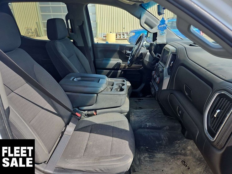 2019-chevrolet-silverado-1500-image-17