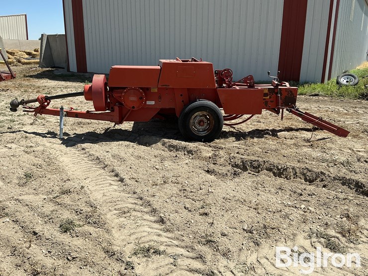 massey-ferguson-128-image-6