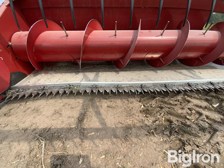 2011-case-ih-3020-image-16