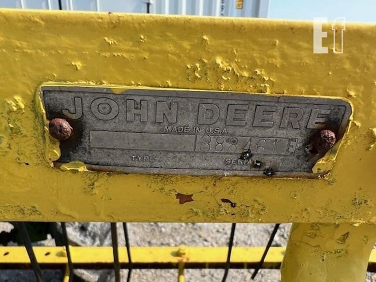 1975-john-deere-671-image-14