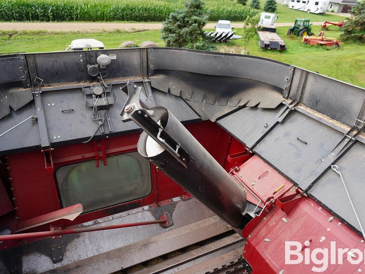 2010-case-ih-7120-image-20
