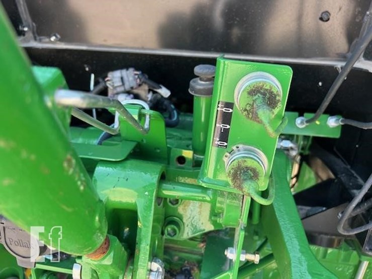 2021-john-deere-5075e-image-27
