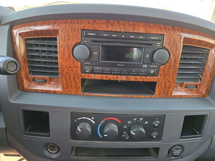 2006-dodge-ram-1500-image-14