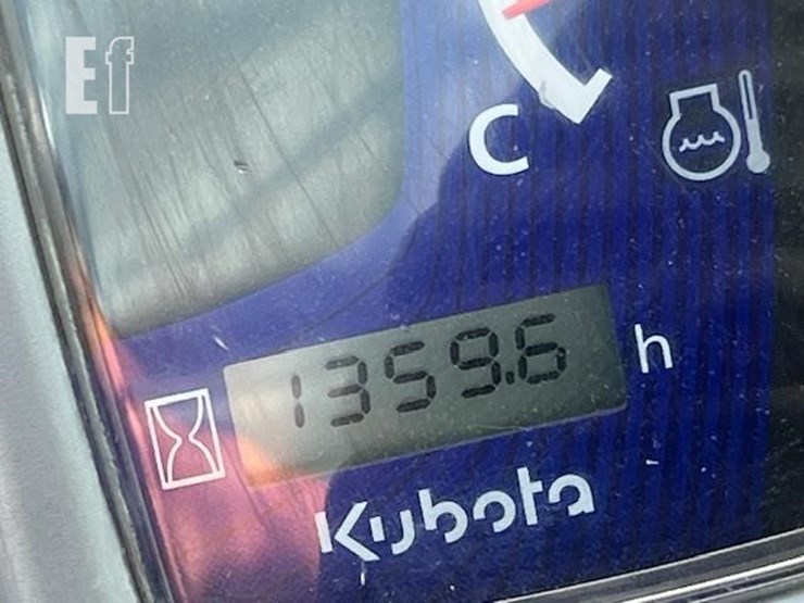 kubota-svl97-2-image-31