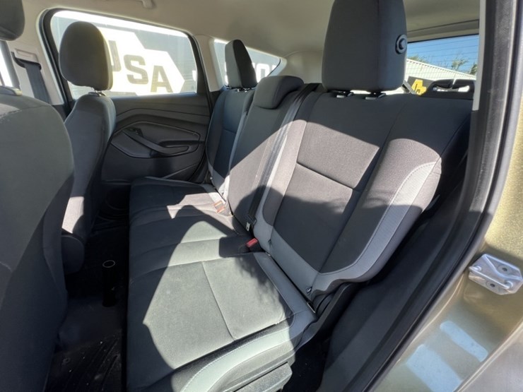 2014-ford-escape-image-21