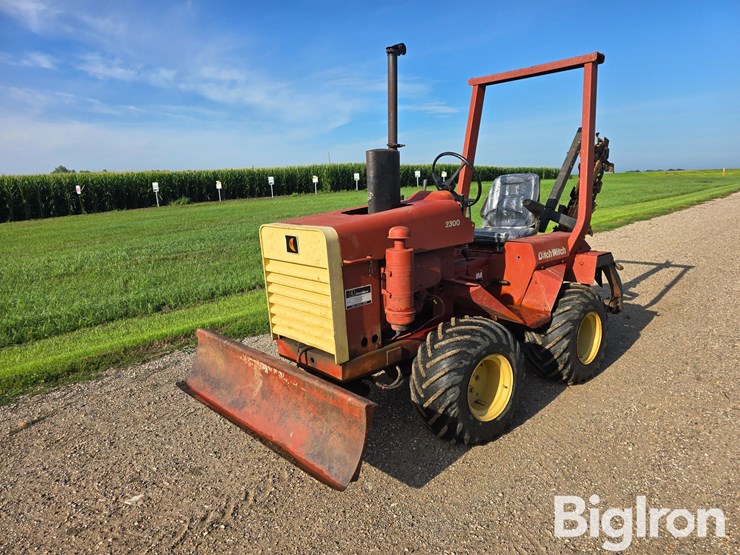 ditch-witch-2300-image-1