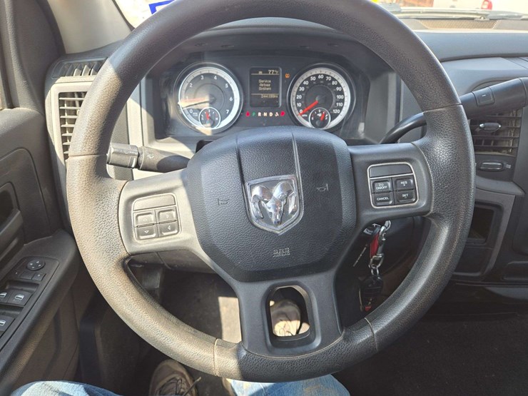 2014-ram-1500-tradesman-image-16