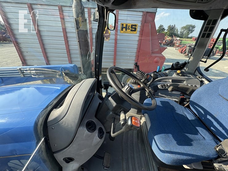 new-holland-ts100a-image-25