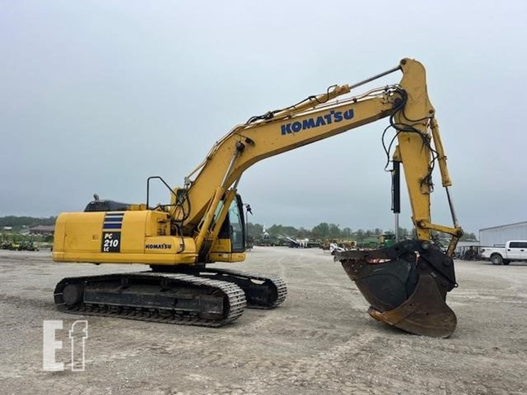 komatsu-pc210-lc-image-8