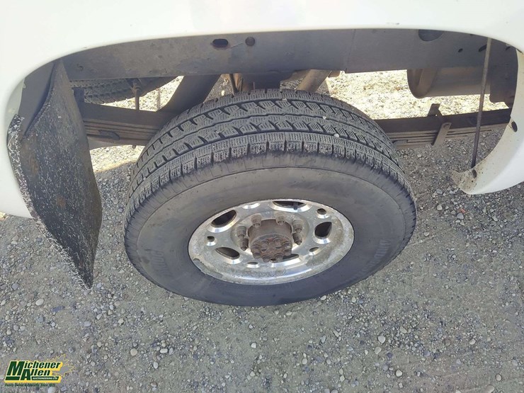 2007-chevrolet-silverado-2500hd-image-24