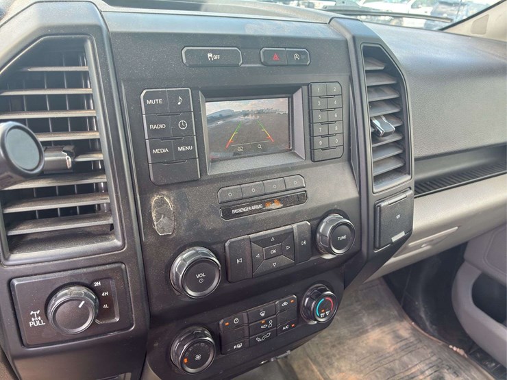 2018-ford-f150-xl-image-12
