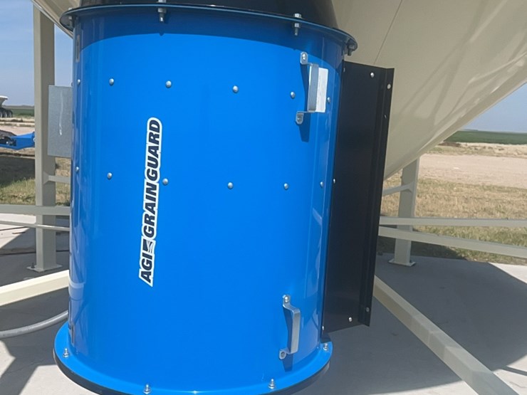 concept-7,500-bushel-hopper-bin,-fully-equipped-with-bin-fan-with-agi-grainguard-10-hp-three-phase-electric-motor.-image-30