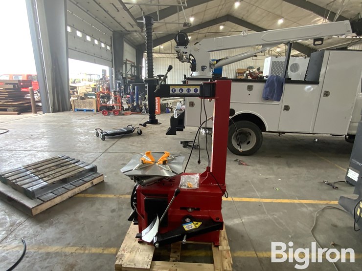 2025-ce-semi-automatic-tyre-changer-image-8