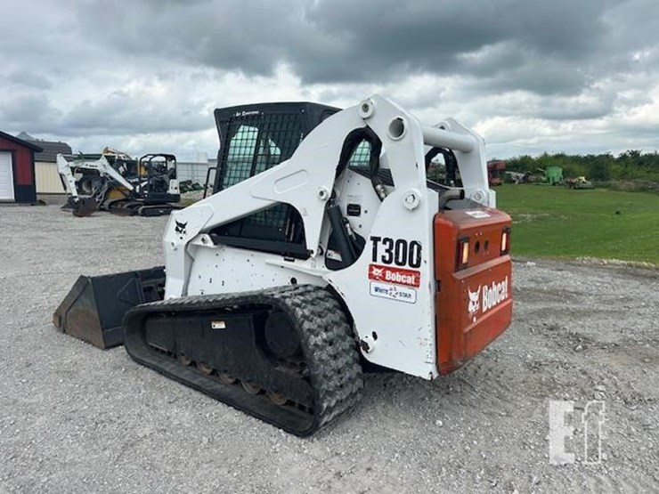 2008-bobcat-t300-image-3