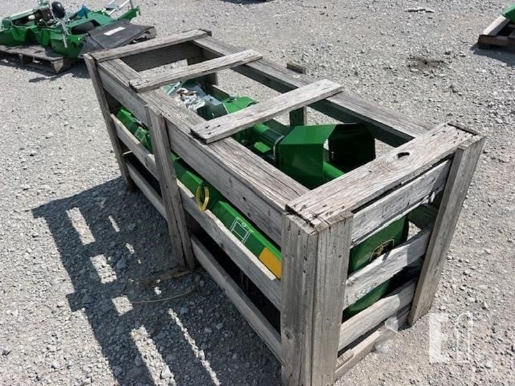 2022-john-deere-647-image-5