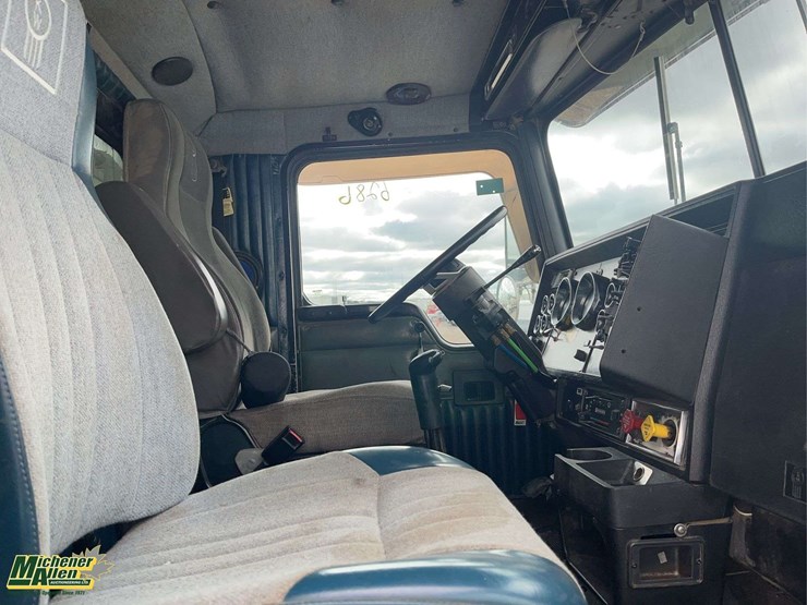 1997-kenworth-t800-image-13