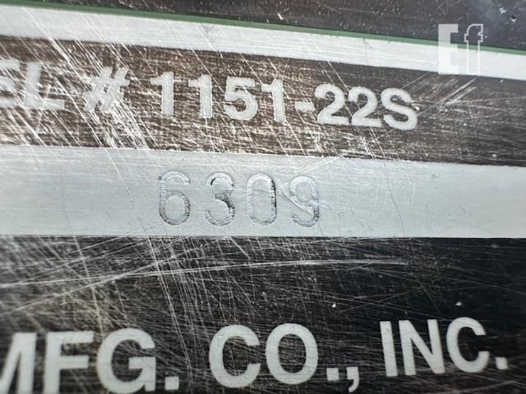 2011-j&m-1151-22t-image-18