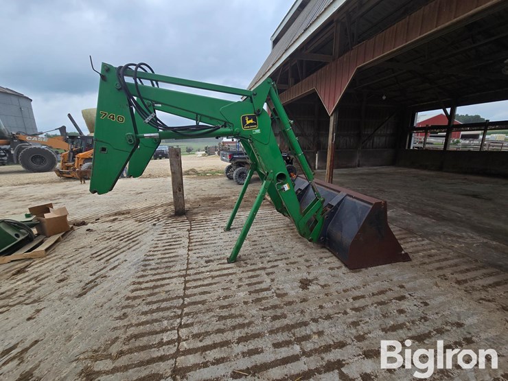 john-deere-740-image-4