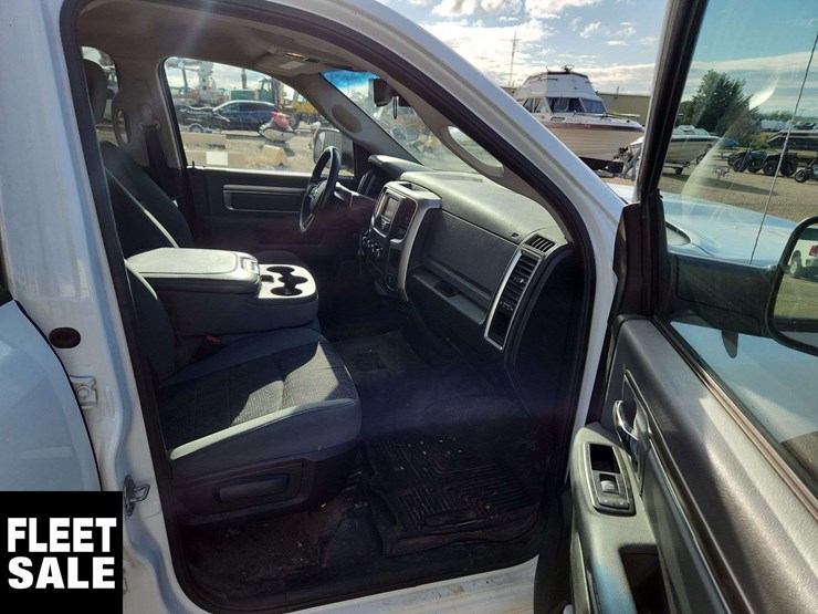 2014-ram-1500-slt-image-14