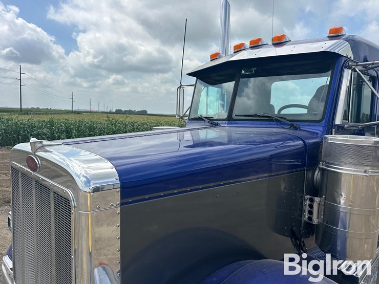 1998-peterbilt-379-image-16