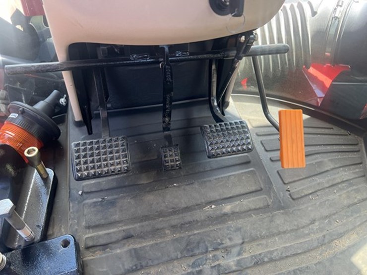 2023-case-ih-steiger-470-image-30