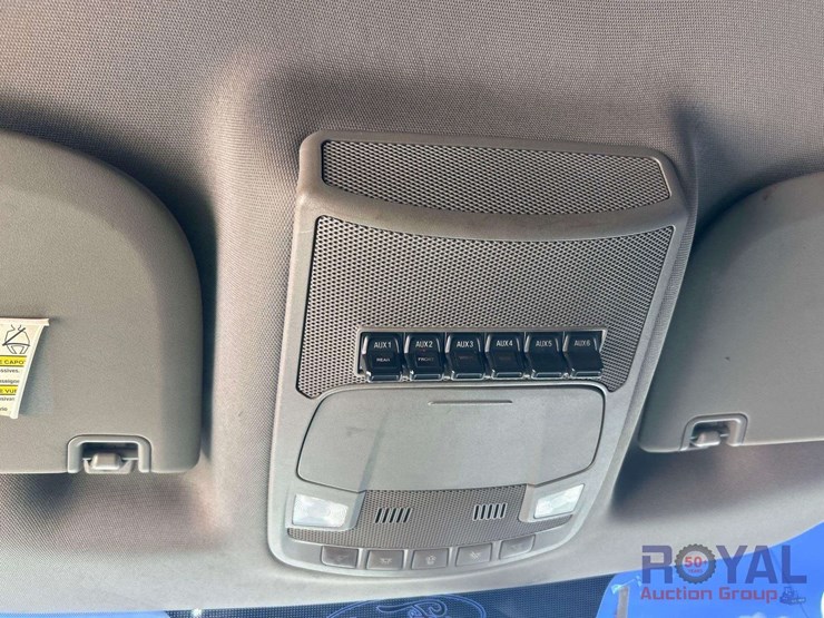 2017-ford-f550-image-21