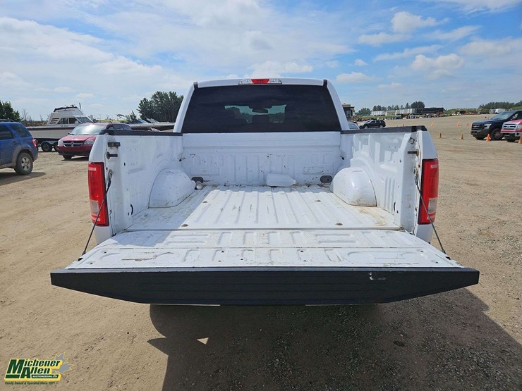 2016-ford-f150-image-25