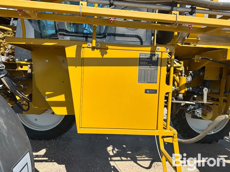 ag-chem-rogator-854-image-10