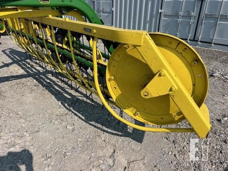 1975-john-deere-671-image-13