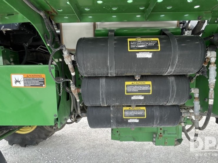 2021-john-deere-f4365-image-16