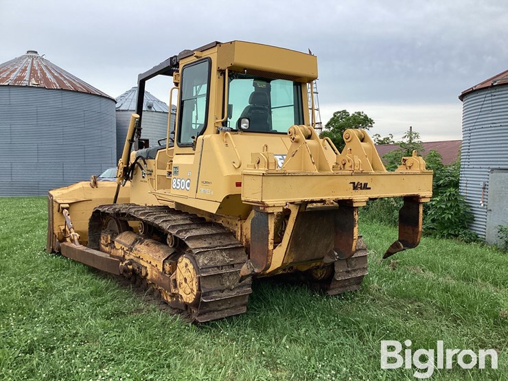 2003-deere-850c-lt-image-7