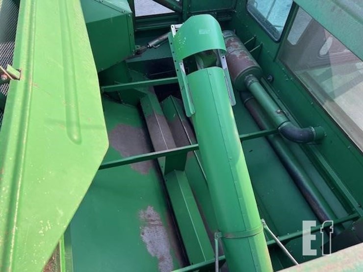1988-john-deere-8820-titan-ii-image-35