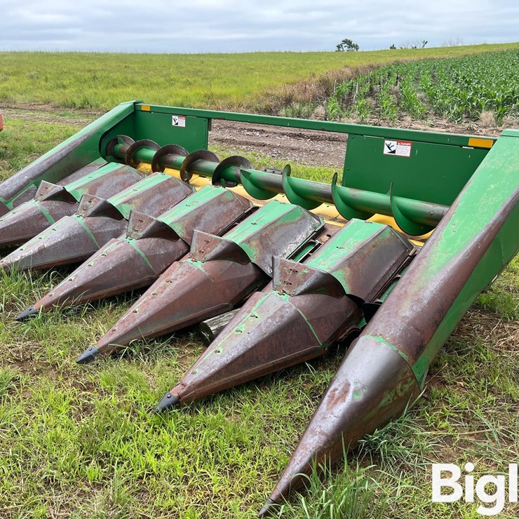 JOHN DEERE 643