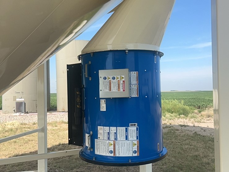 concept-7500-bushel-hopper-bin,-fully-equipped-with-agi-grainguard-10-hp-bin-fan-with-three-phase-electric-motor-image-28