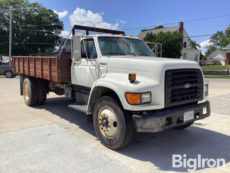 1998-ford-f700-image-3