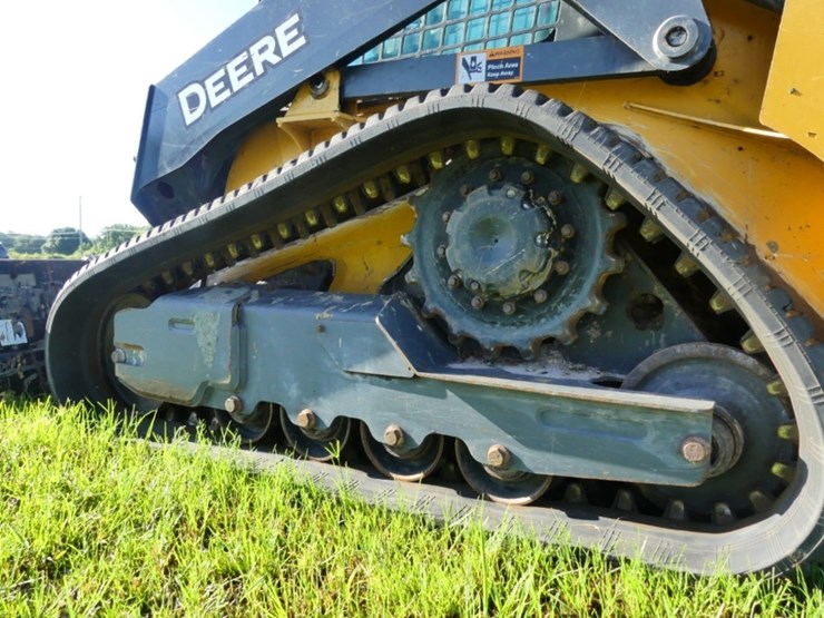 deere-317g-image-5
