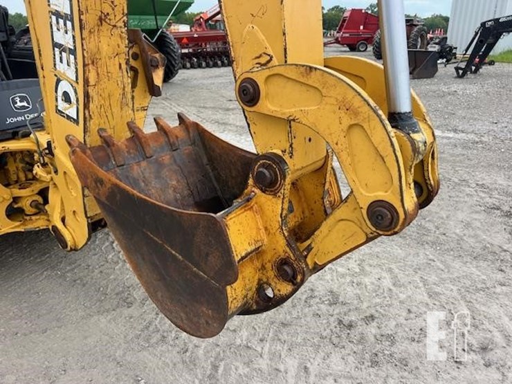 2003-deere-310sg-image-22
