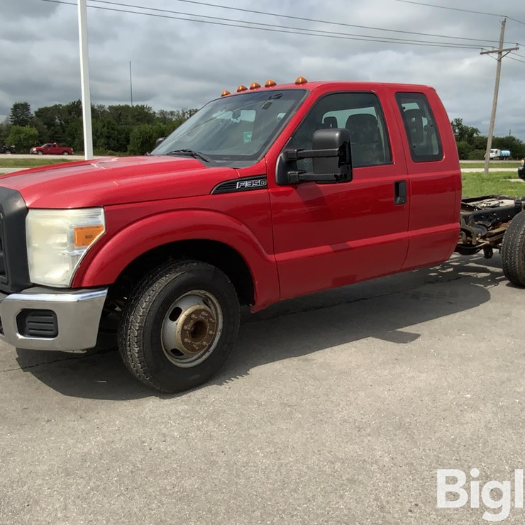 2015 FORD F350 XL