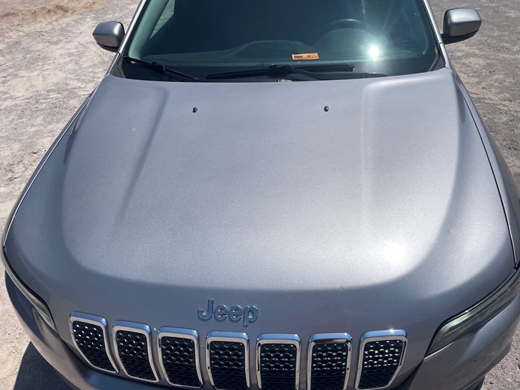 2019-jeep-cherokee-image-12