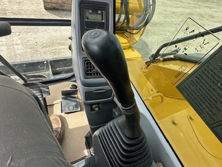 komatsu-pc78mr-6-image-22