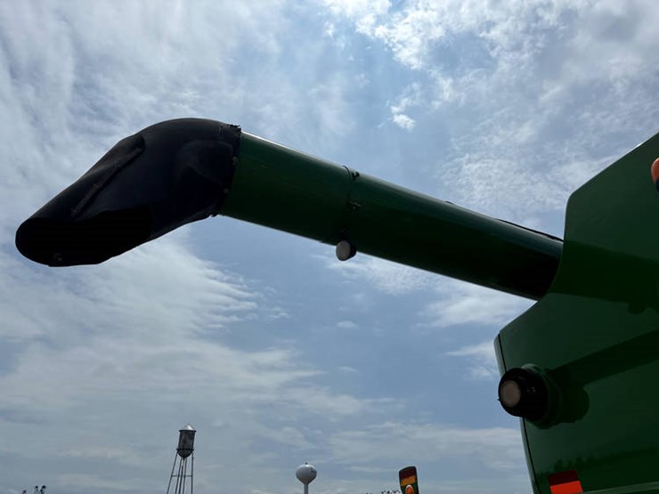 2012-john-deere-s660-image-28
