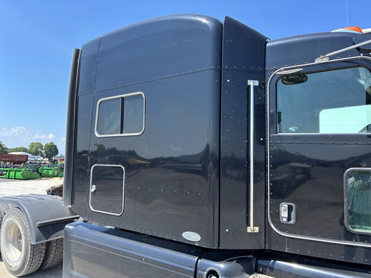 2011-peterbilt-386-image-20