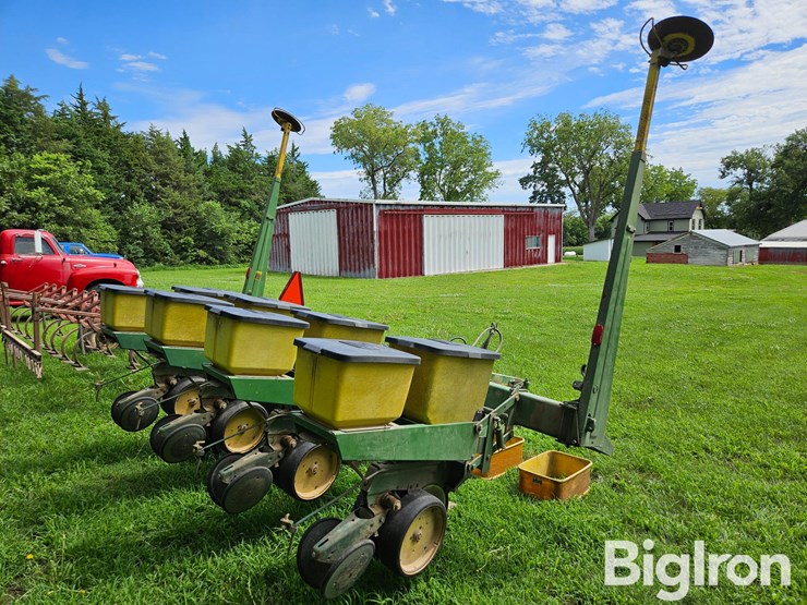 john-deere-7000-image-5