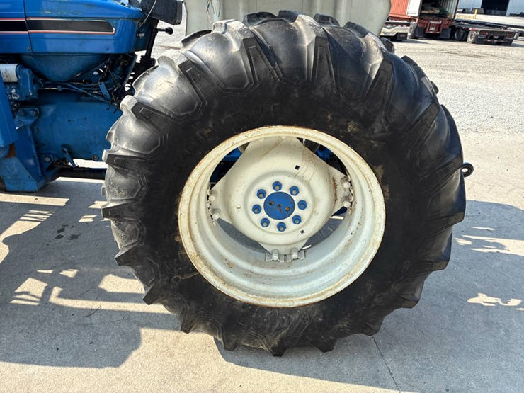 ford-5610-ii-image-46