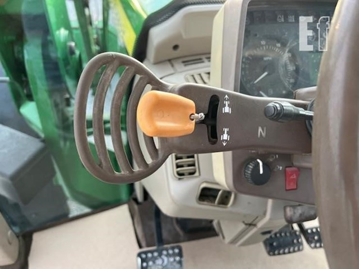 2005-john-deere-7420-image-42
