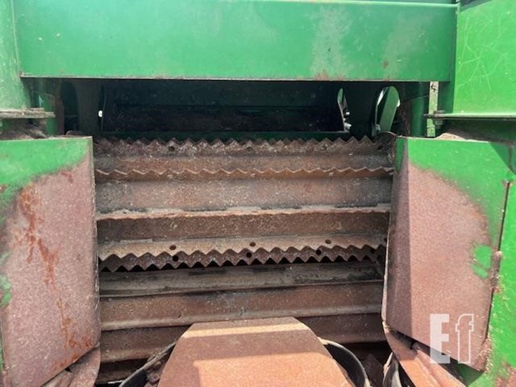 2010-john-deere-3975-image-15