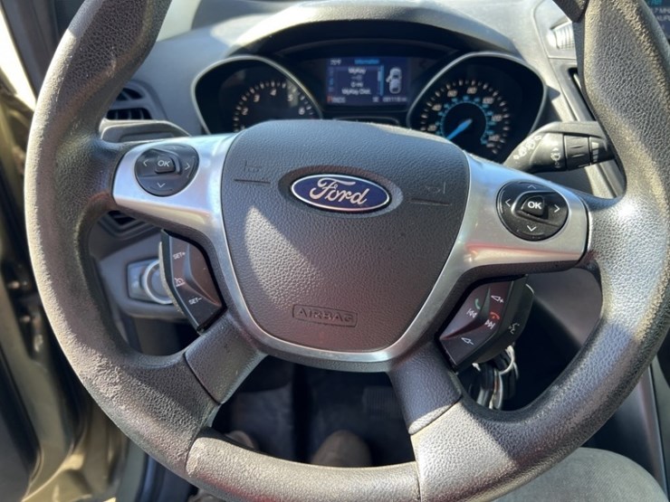2014-ford-escape-image-27