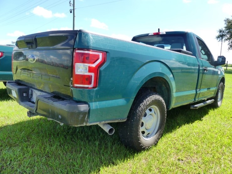 2019-ford-f150-xl-image-3