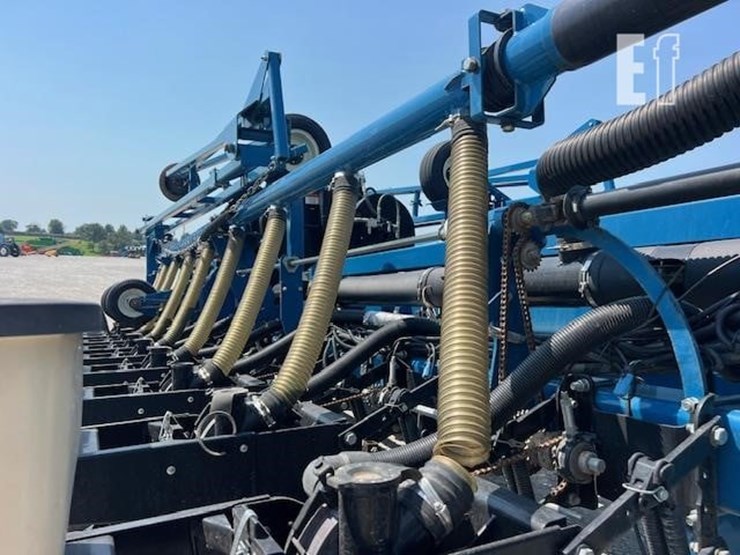 2008-kinze-3800sds-image-60