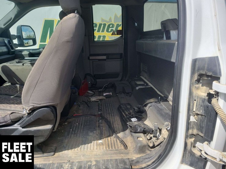 2020-ford-f350-image-17